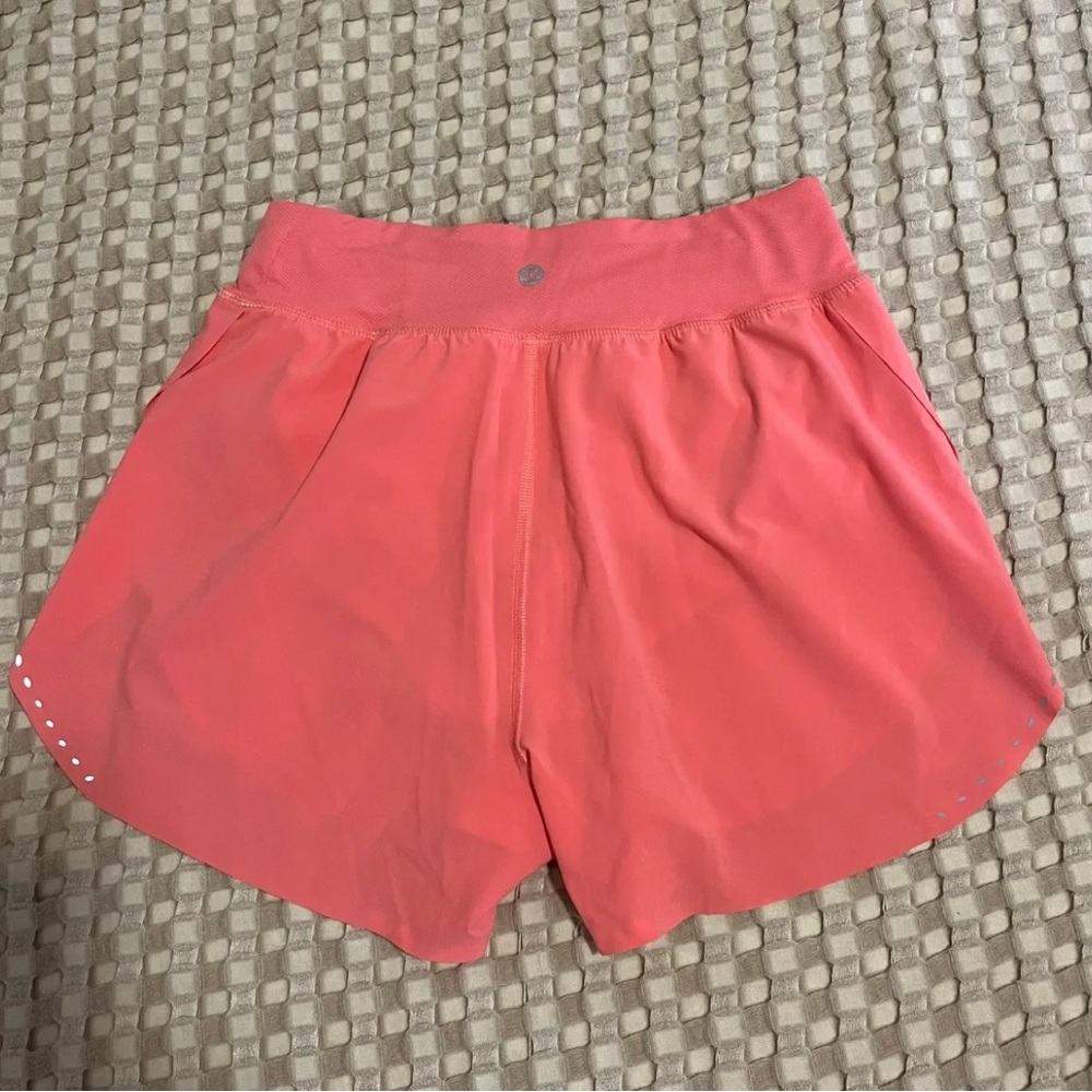 Lululemon fast and free 3” shorts size 2!